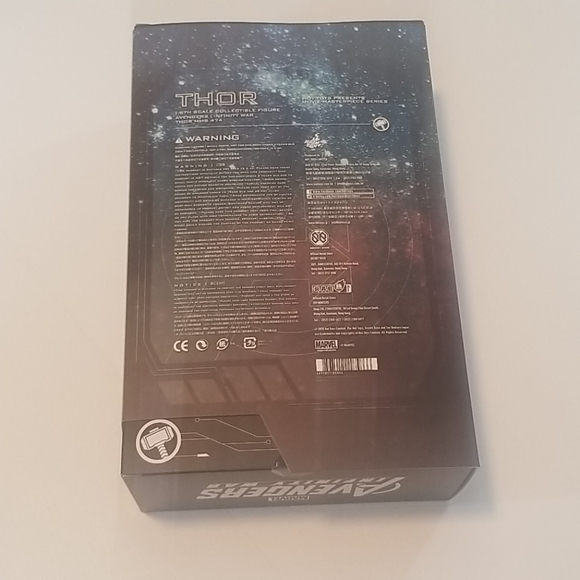 Thor 1/6 scale collectible figure MMS 474 - Picture 5 of 11